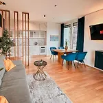 Kaiser Lodge - Rooftop Pool & Underground Car Park By Alpenluxus Appartements